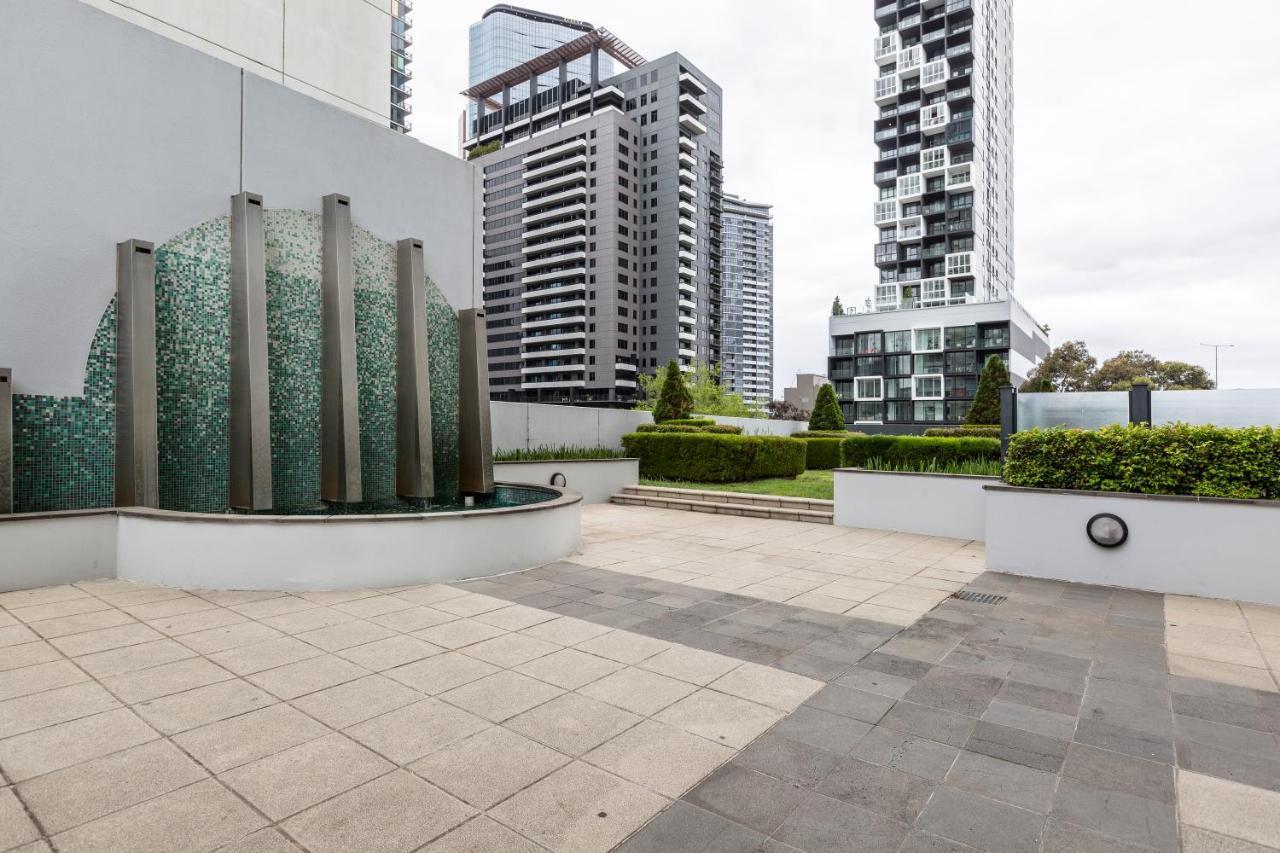 ☆Of Southbank☆Light Filled Apartment☆Huge Private Terrace With City Views☆Parking☆Pool☆Gym☆Wifi เมลเบิร์น ภายนอก รูปภาพ